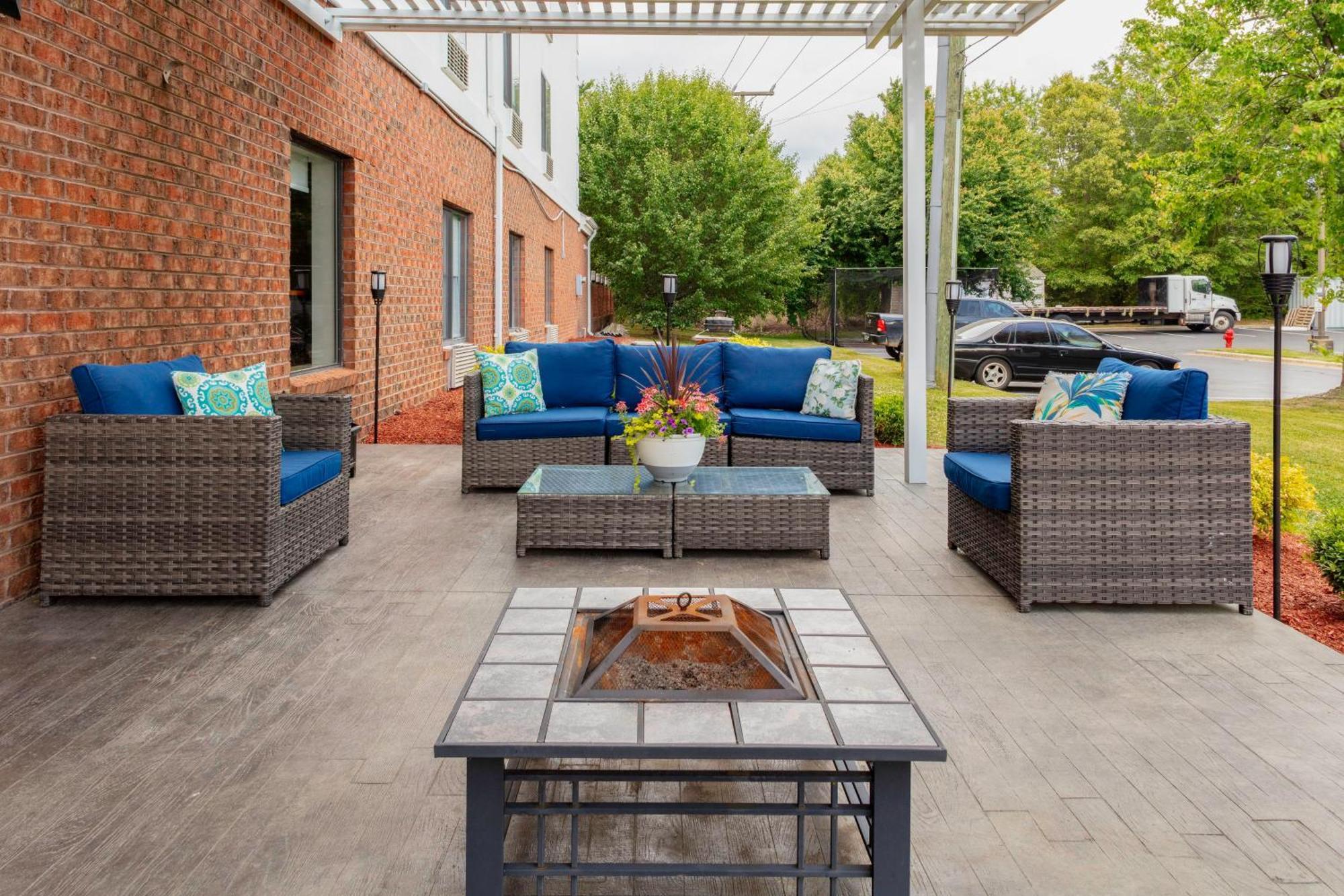 Holiday Inn Express & Suites Roanoke Rapids By Ihg Luaran gambar