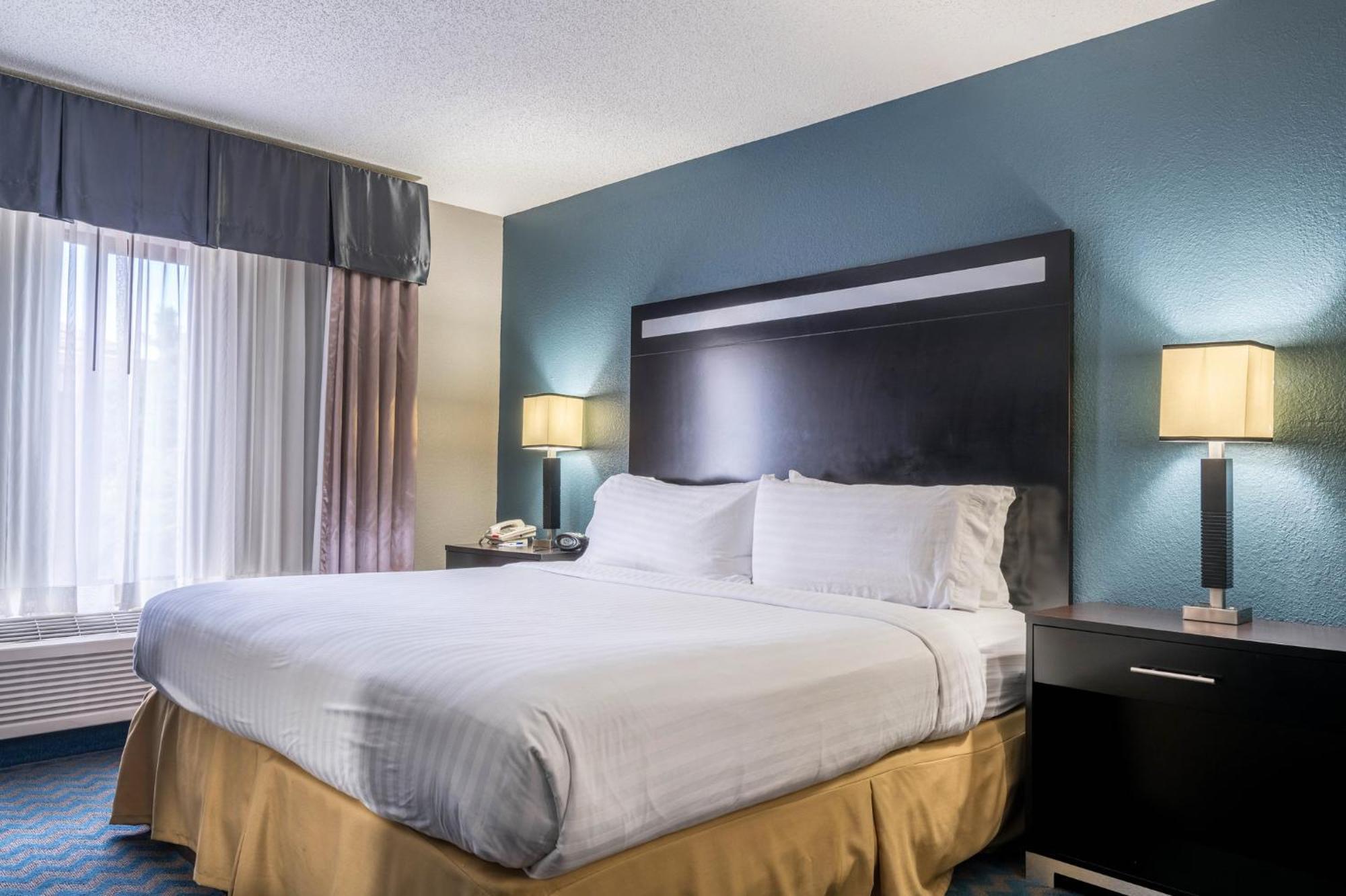 Holiday Inn Express & Suites Roanoke Rapids By Ihg Luaran gambar