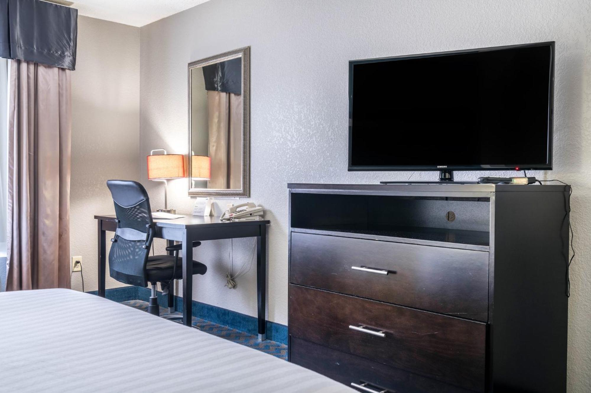 Holiday Inn Express & Suites Roanoke Rapids By Ihg Luaran gambar