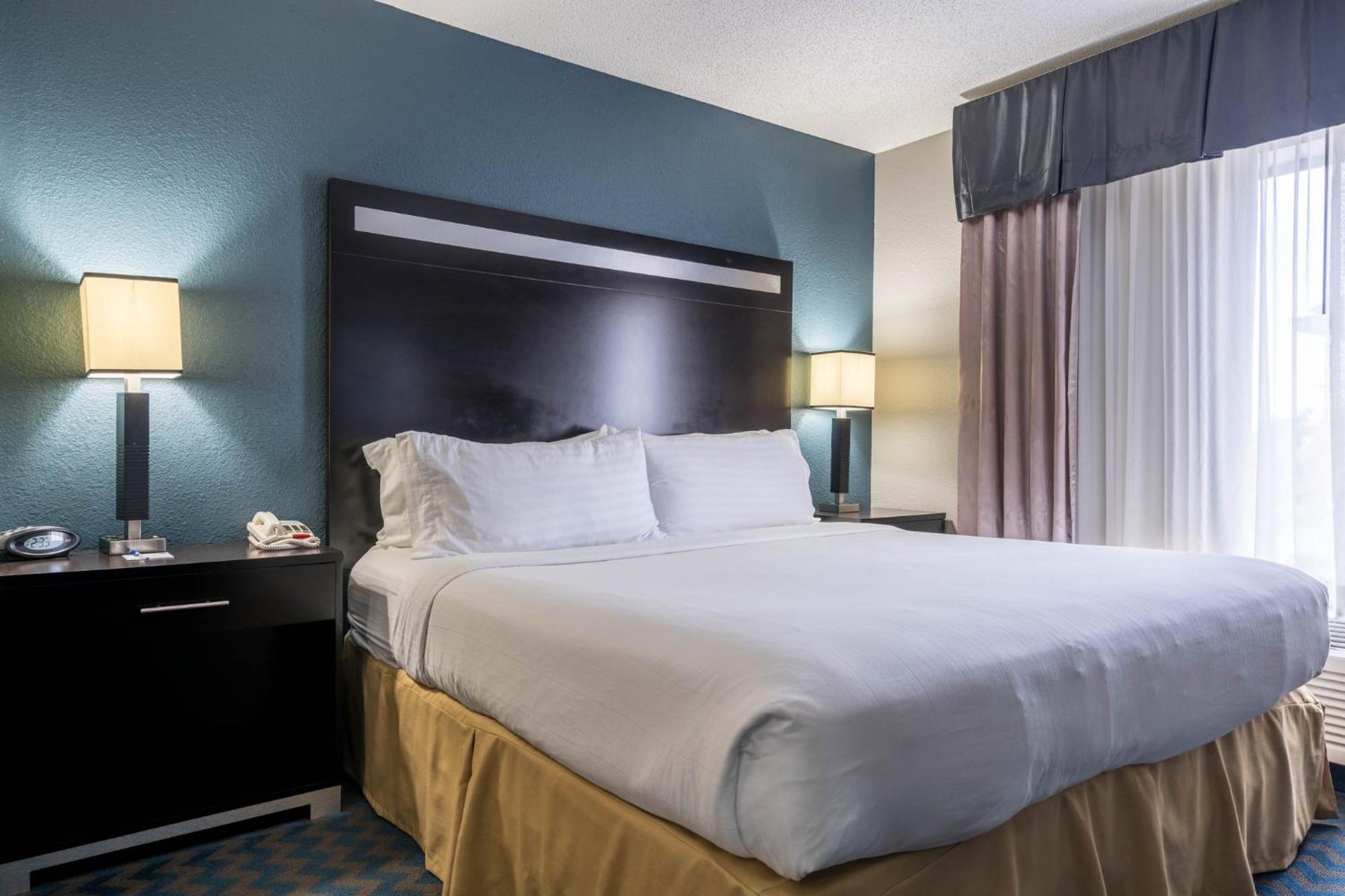 Holiday Inn Express & Suites Roanoke Rapids By Ihg Luaran gambar